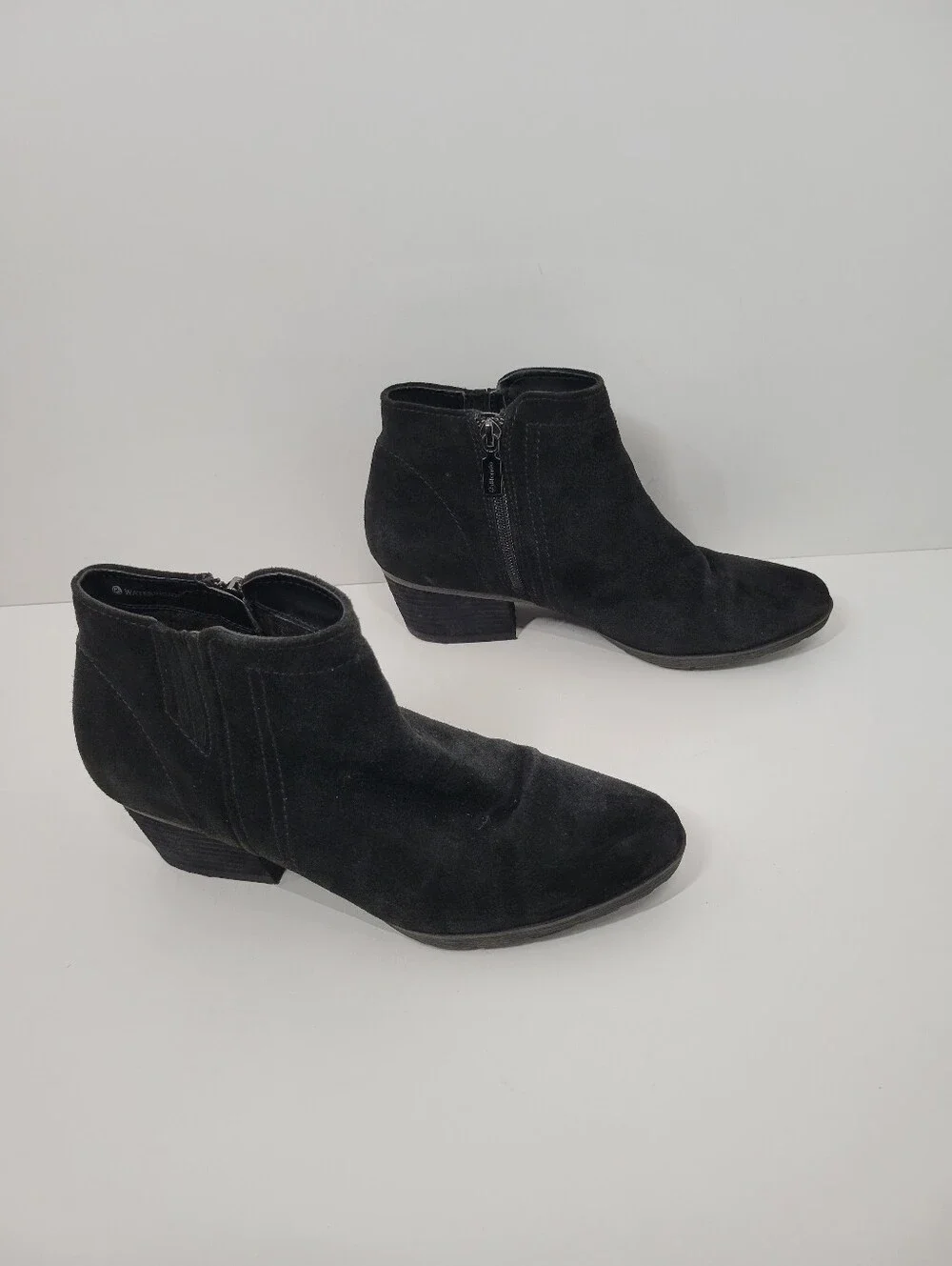 Blondo Black Suede Waterproof Lined Ankle Bootie Boots Women Size 8